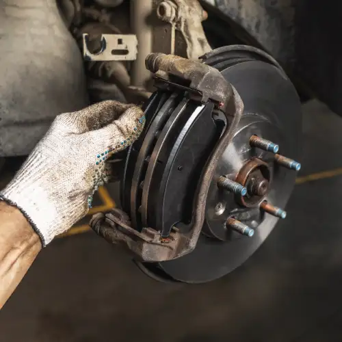 Freni per moto. Manutenzione freni. Componenti auto.