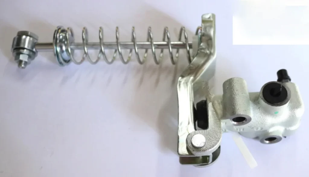 Regolatore di frenata. Correttore di frenata. Componenti auto.