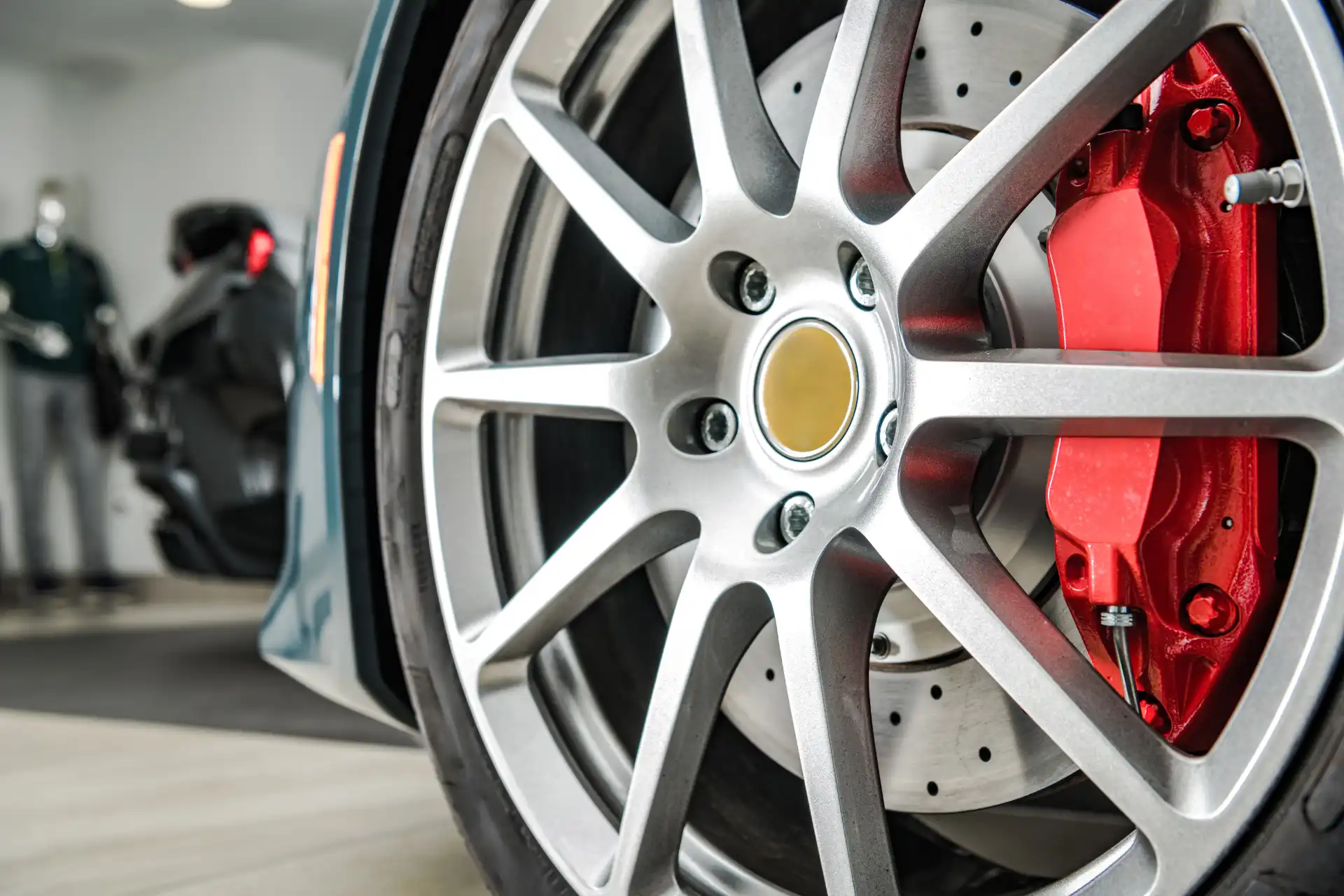 Sistemi frenanti. Componenti auto.