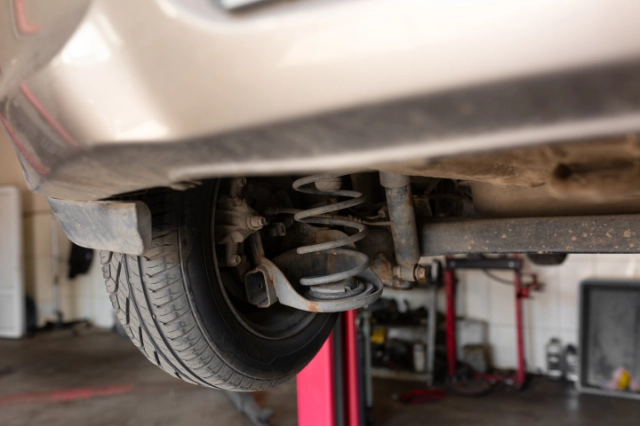 Sospensioni-pnte-torcente- Componenti auto.