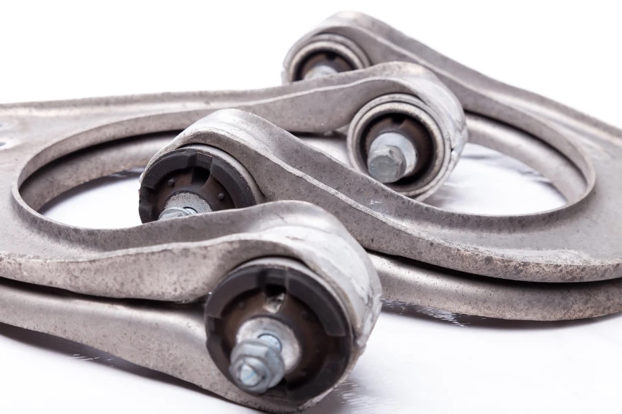 sospensione-a-doppo-braccio-oscillante. Componenti auto.