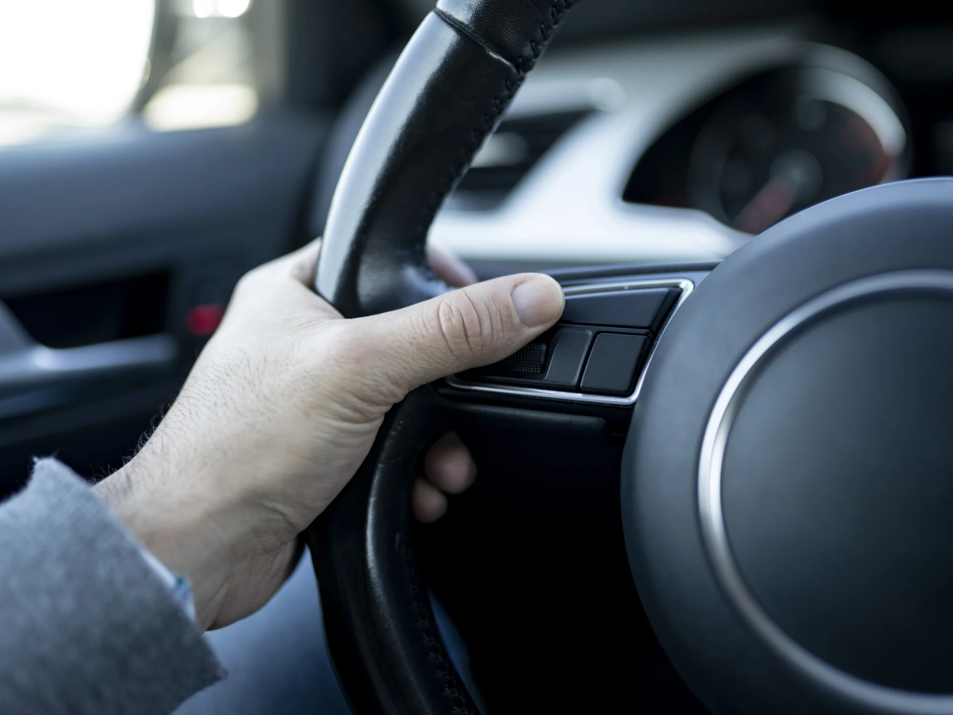 Scatola di Sterzo elettrica e Guida Autonoma : evoluzione del sistema di sterzo e veicoli autonomi 7 Scatola-di-sterzo-elettica. Componenti auto.